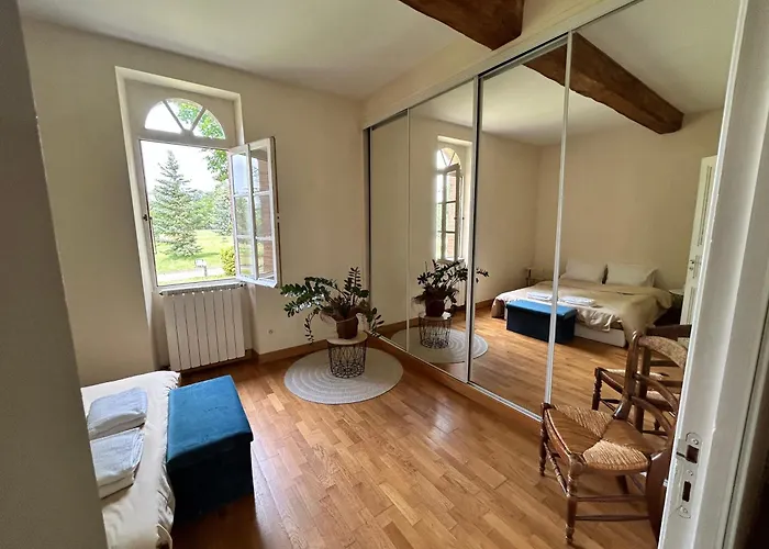 Au Coeur D'un Domaine Authentique De 7ha Holiday home